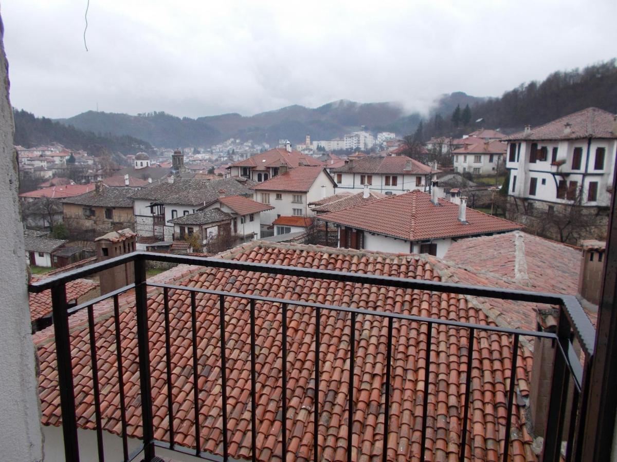 Апартхотел "Старият Град" В Етнографски Комплекс Zlatograd Exterior photo